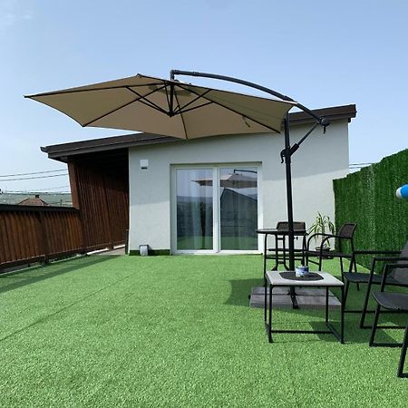 Luxus Cluj Airport Apartments Kültér fotó