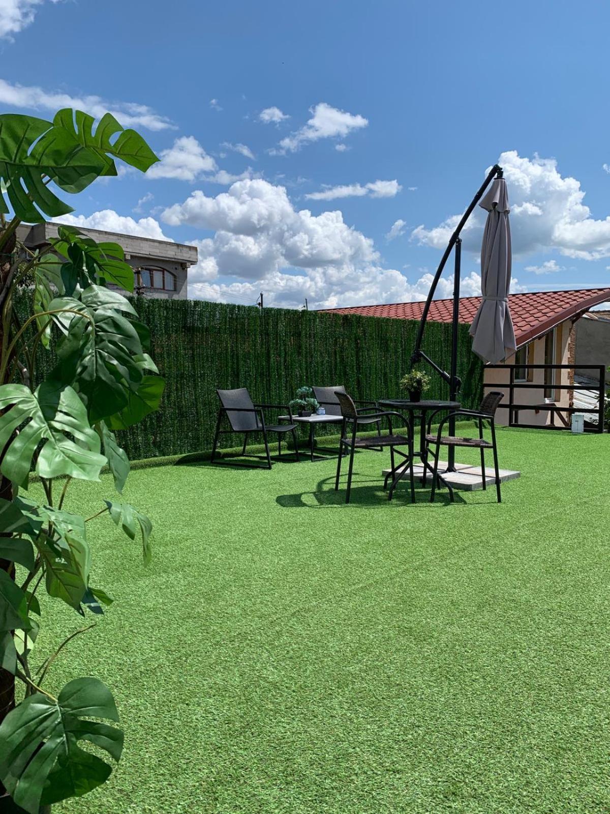 Luxus Cluj Airport Apartments Kültér fotó