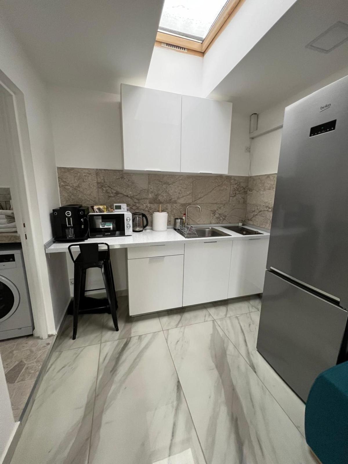Luxus Cluj Airport Apartments Kültér fotó