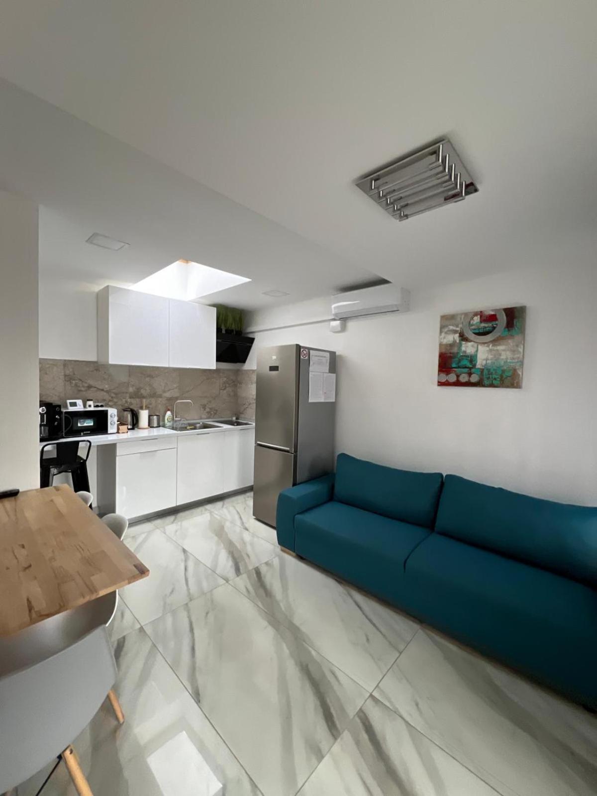 Luxus Cluj Airport Apartments Kültér fotó